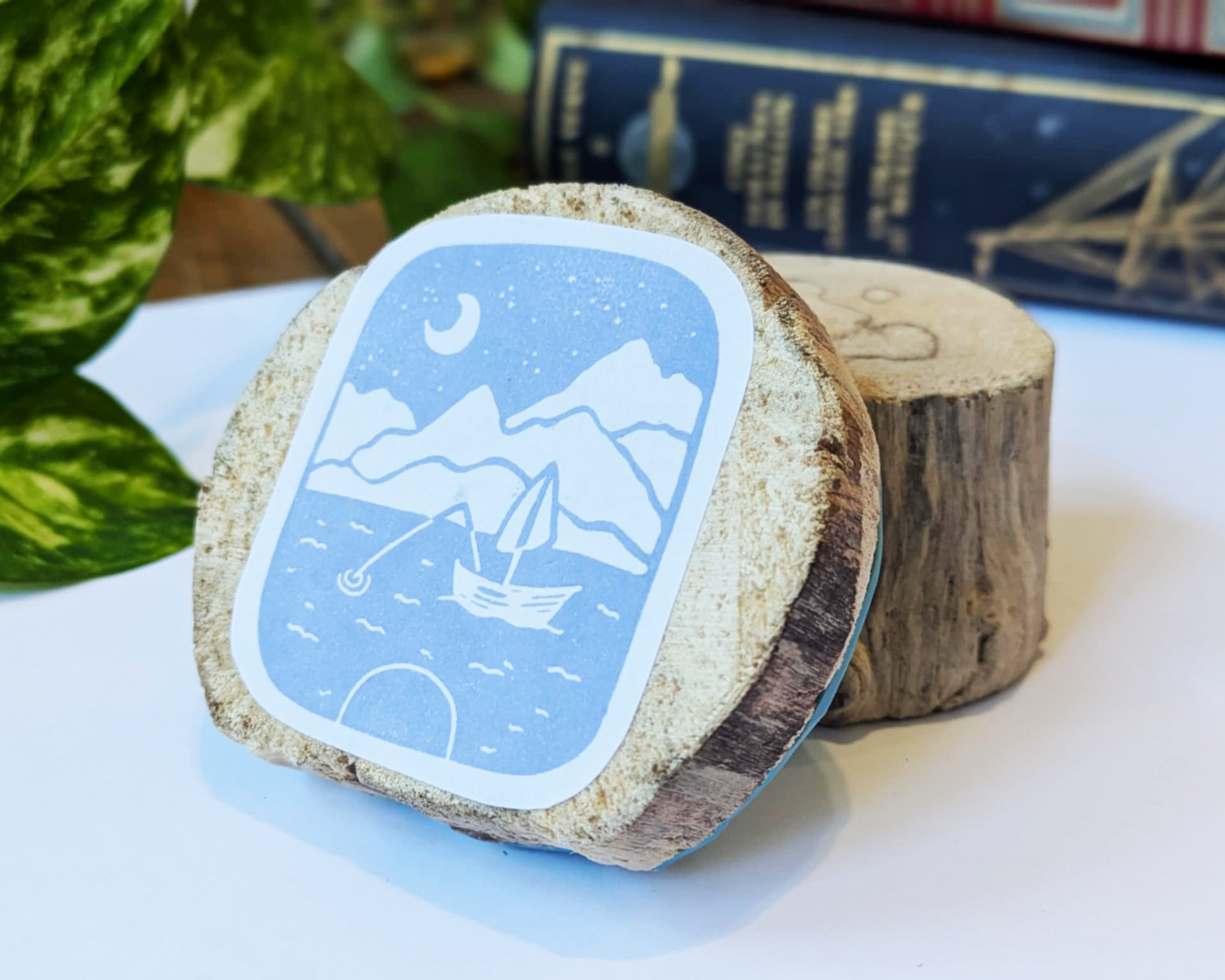 Tampon ex-libris « Lac » personnalisable – Gravé à la main à Lyon sur bois flotté – Image 2