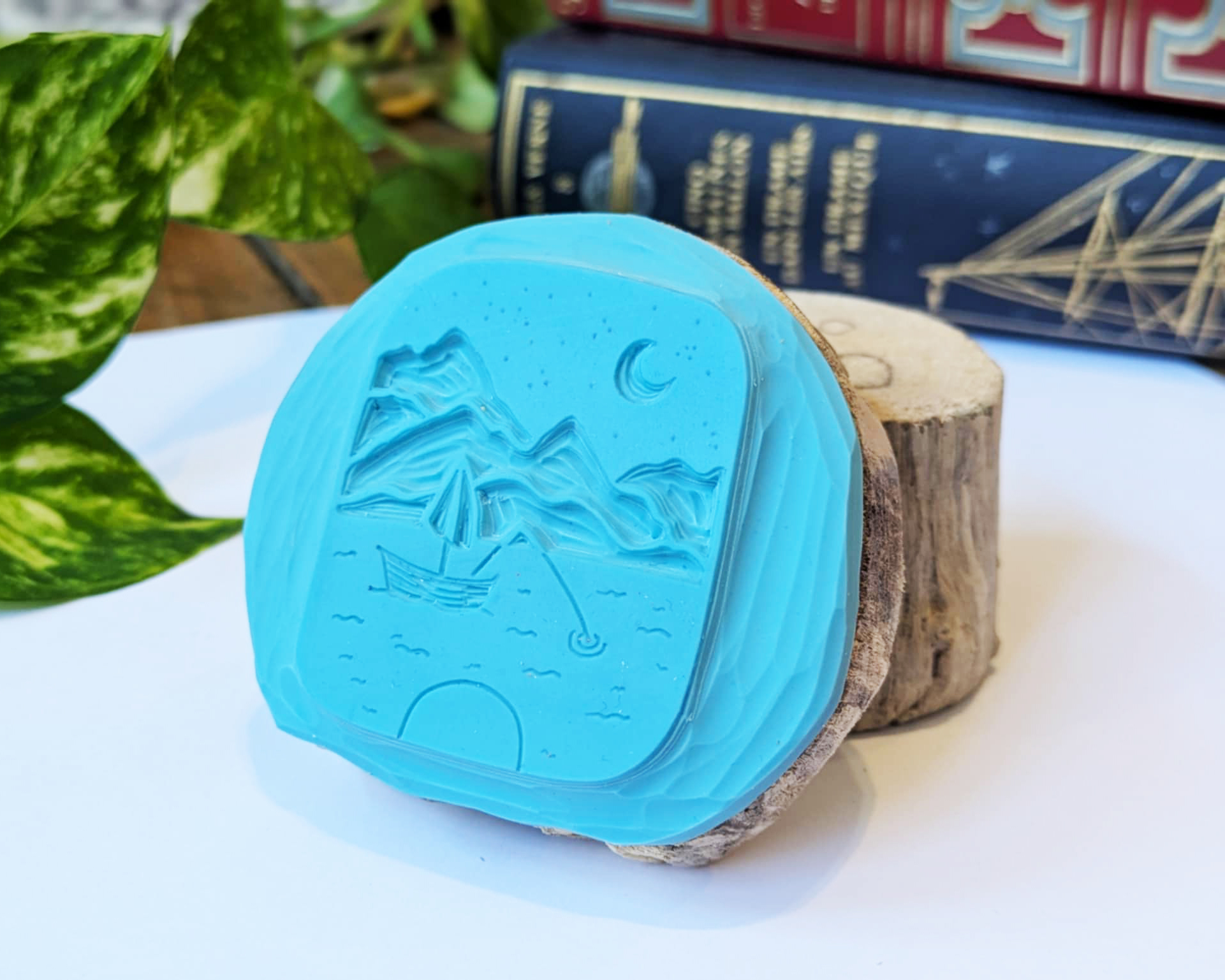 Tampon ex-libris « Lac » personnalisable – Gravé à la main à Lyon sur bois flotté – Image 3